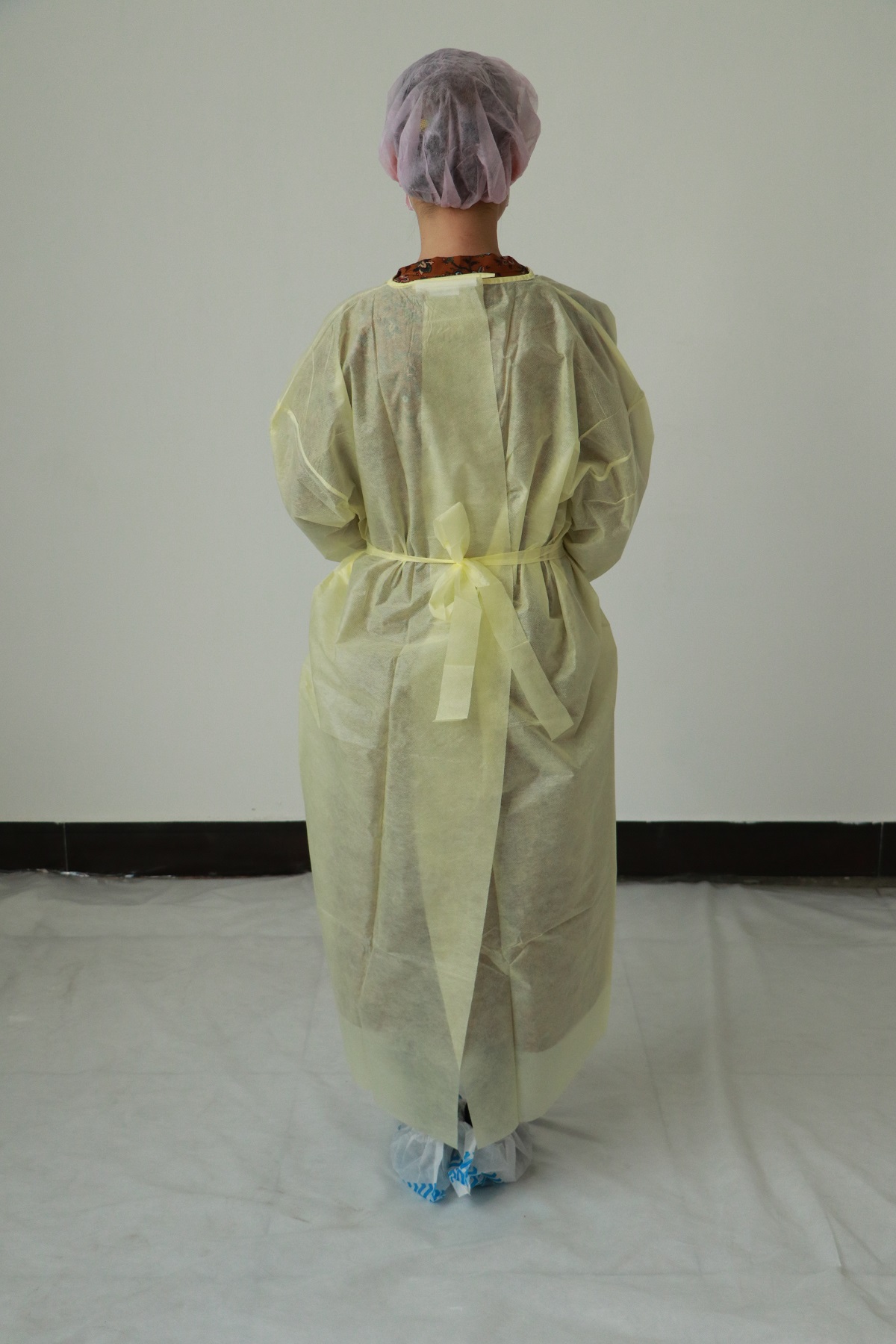 Nonwoven Isolation Gown