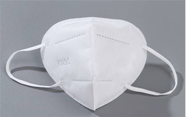 Disposable disposable mask, effective filtration, soft on skin, bulk 3-layer mask face cover with elastic ear hooks, great for home, office, school and outdoors